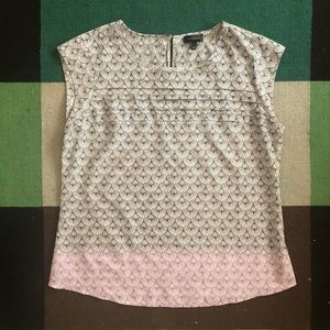 The Limited white, navy and lavender top. Sz L
